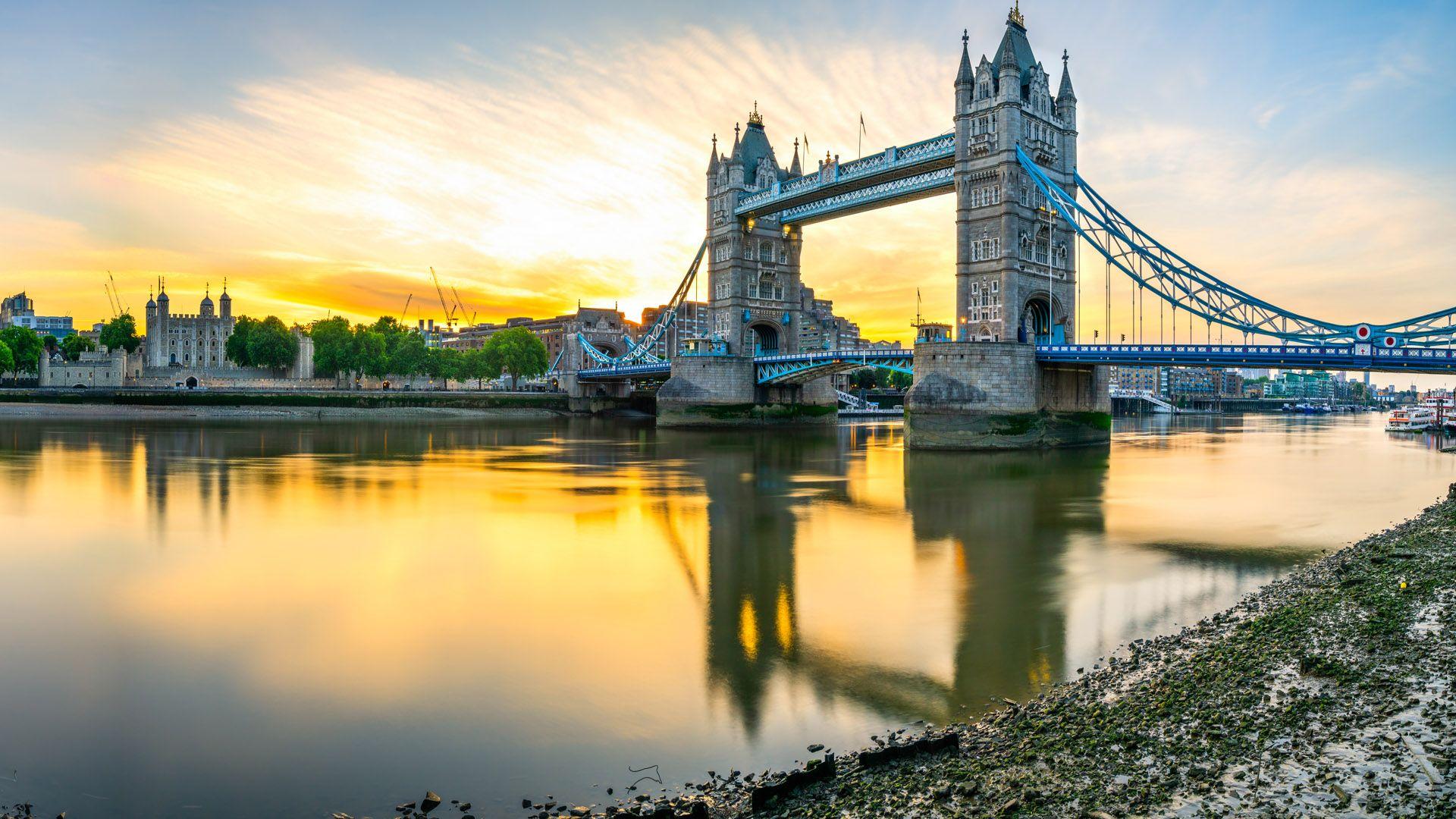 Research exploring impact of instructors’ gender and race on perceived learning presented at 10th European Conference on Education, London 