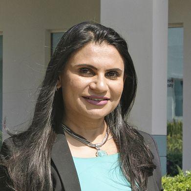 Dr Fehmida Hussain